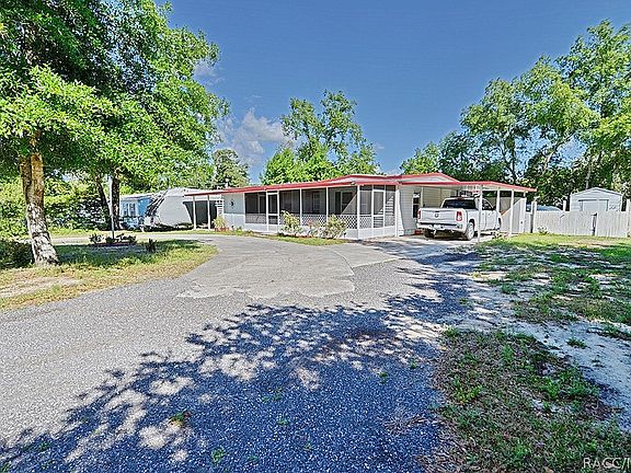 3rd image of 2767 E Dawson Dr