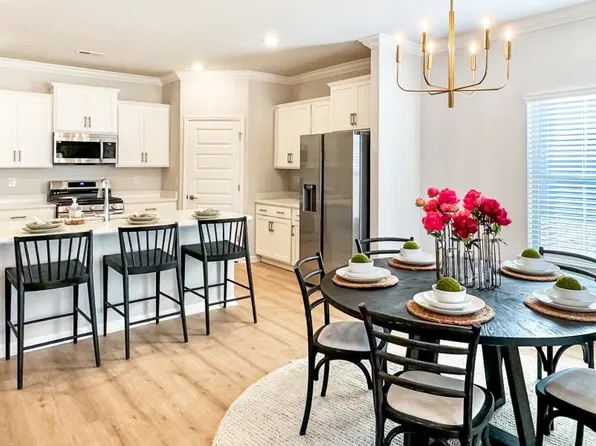 Charle II Plan, Hitching Post Farms