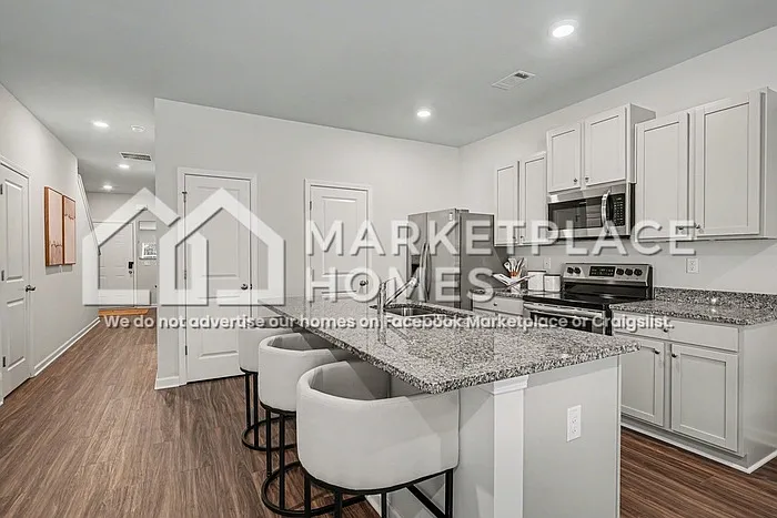 302 Oakwood Dr NW — Photo 8