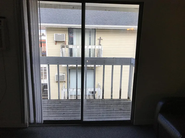 725 S 3rd Ave — Photo 4