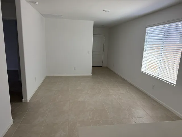 9675 W Picadilly Rd — Photo 7