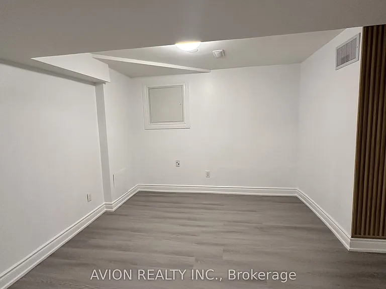 70 Barnes Dr #BASEMENT — Photo 10