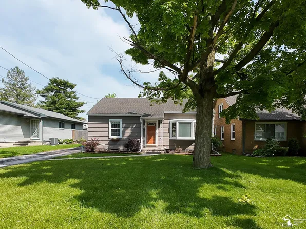 15476 Charles St, Monroe, MI 48161