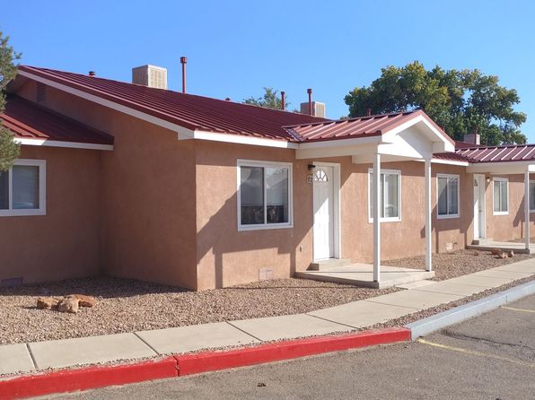 370 Atrisco Dr SW APT 4