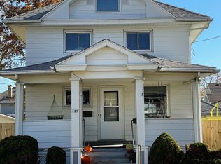 425 N Main St, Stockton, IL 61085