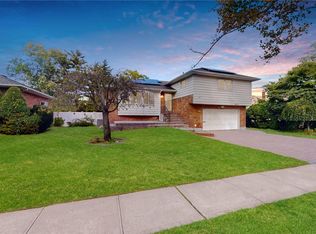 1116 Rosedale Rd, Valley Stream, NY 11581