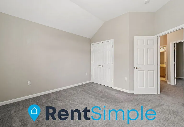 6791 Hampton Bay Ln — Photo 40