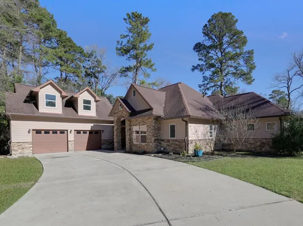 12207 Mustang Ave, Willis, TX 77378