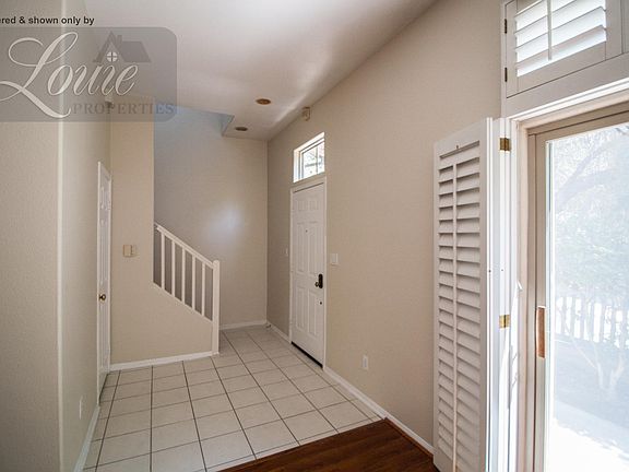 3rd image of 500 N Rosemead Blvd APT 4