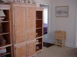 104 E Stockton Rd, Wildwood Crest, NJ 08260