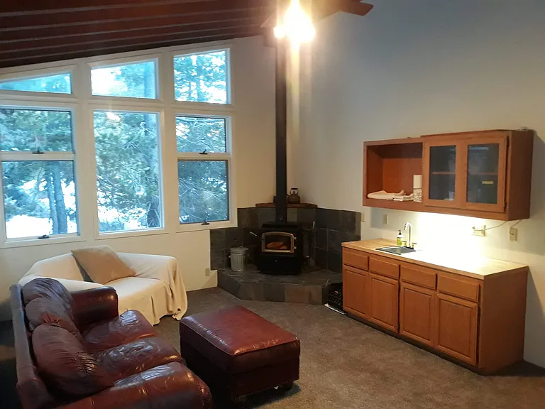 21572 Donner Pass Rd — Photo 32
