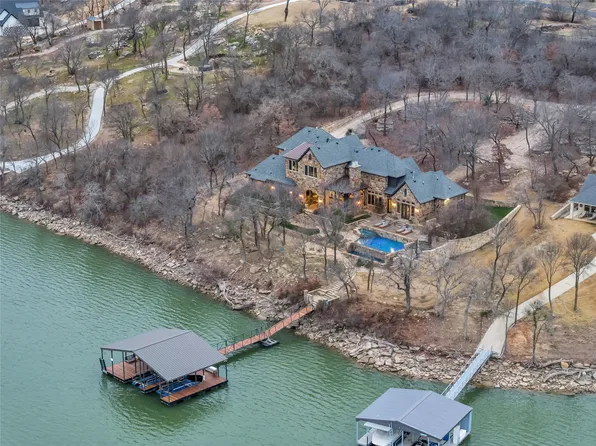 187 Grand Harbor Blvd, Chico, TX 76431