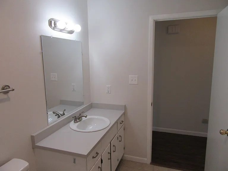 8629 Deerpoint Dr — Photo 23