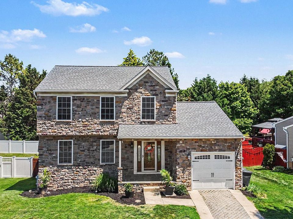 1st image of 4705 Greencove Cir