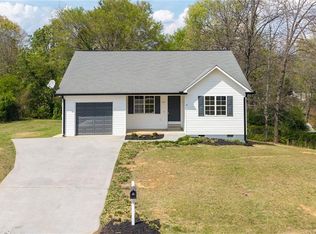 110 Walraven Way SE, Calhoun, GA 30701