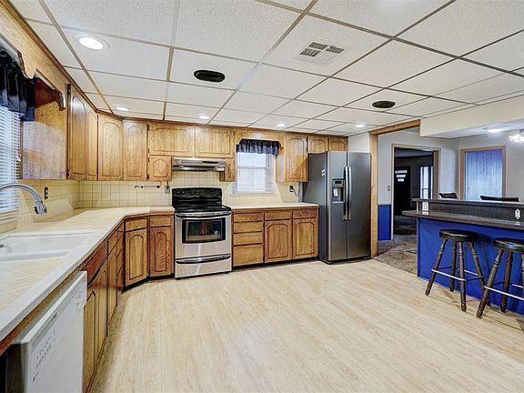 4th image of 3207 SE 15th St