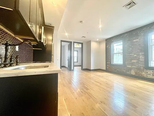 Rented by Doorway NYC, LLC | media 68