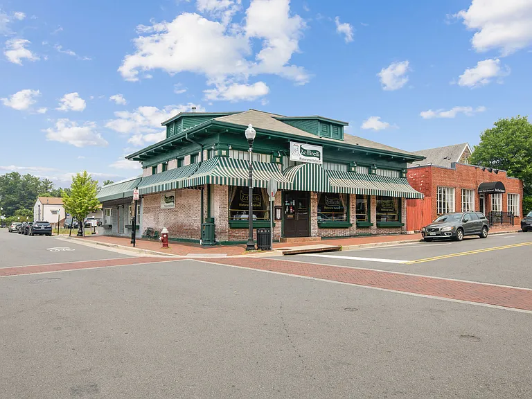 Townes at Herndon — Photo 42