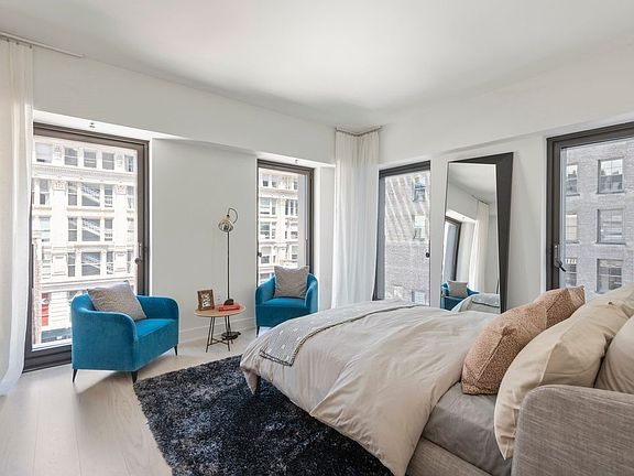 5th image of 55 W 17th St APT 1001