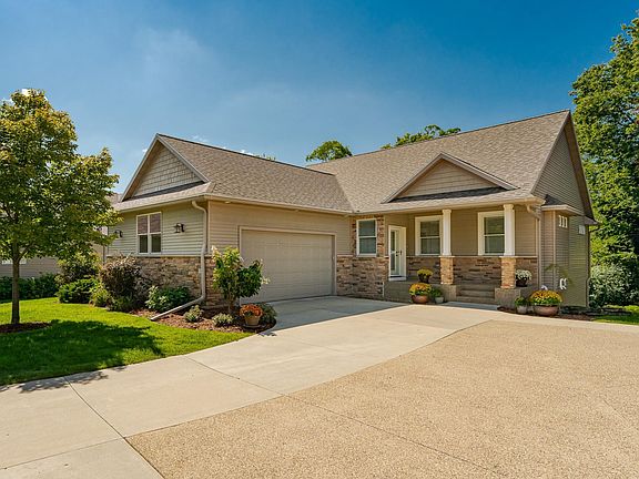 2nd image of 1568 Salem Ct SW