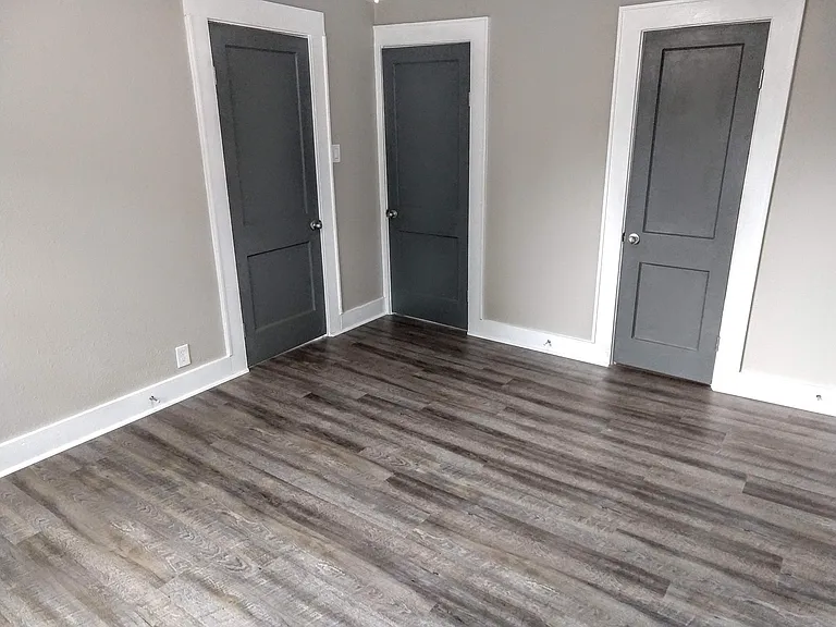 205 N M St — Photo 17