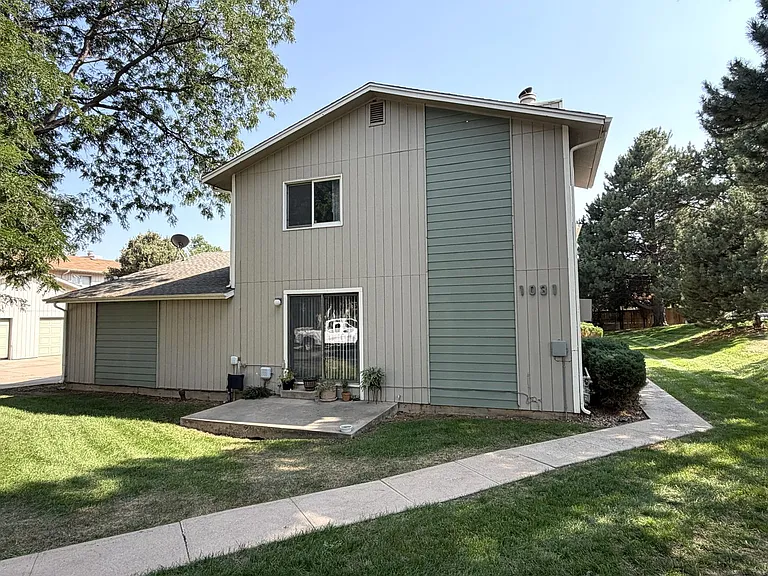 1031 Davidson Dr — Photo 1