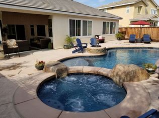 29529 Pebble Creek Ct, Sun City, CA 92585