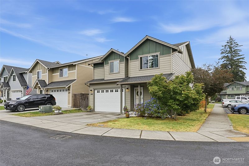 2nd image of 291 NE Tronson Circle