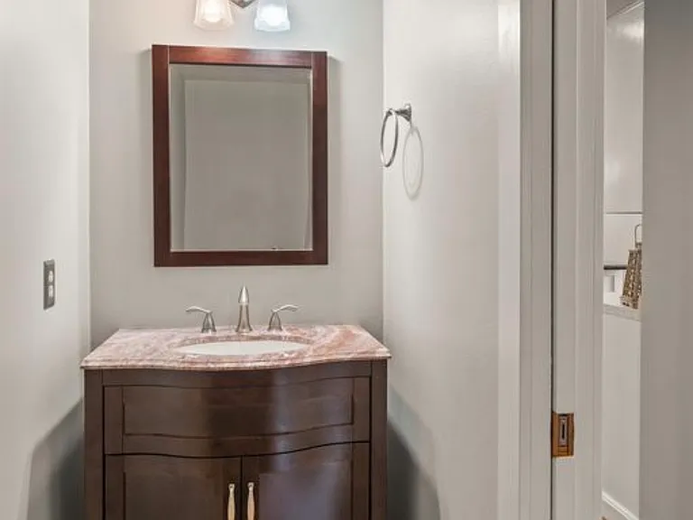 11825 N Fairwood Dr — Photo 27