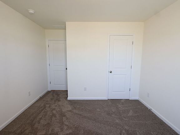 3rd image of 2815 Yeager Dr NW