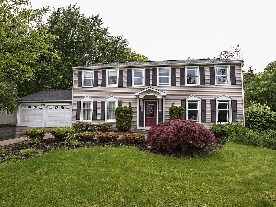1st image of 11 Ithaca Dr