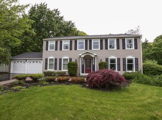 11 Ithaca Dr, Pittsford, NY 14534