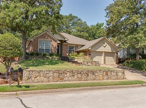 3rd image of 3453 Paint Brush Ln