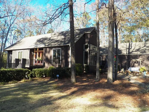 1568 Seminole Cir, Elba, AL 36323