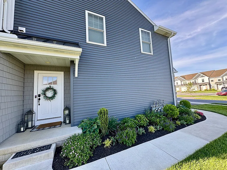 411 Mayapple Dr — Photo 4