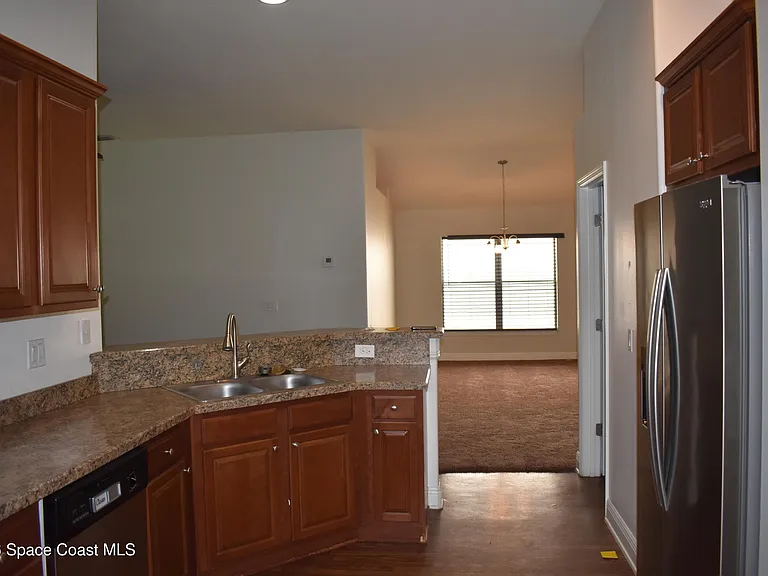 4063 Palladian Way — Photo 9