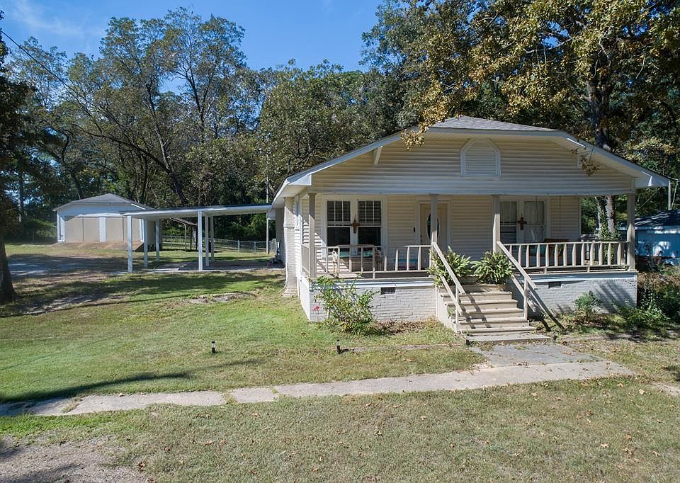 1st image of 209 N Pontotoc Rd