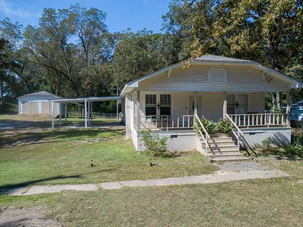 209 N Pontotoc Rd, Bruce, MS 38915