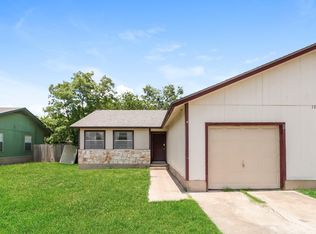 1002 Country Aire Dr, Round Rock, TX 78664