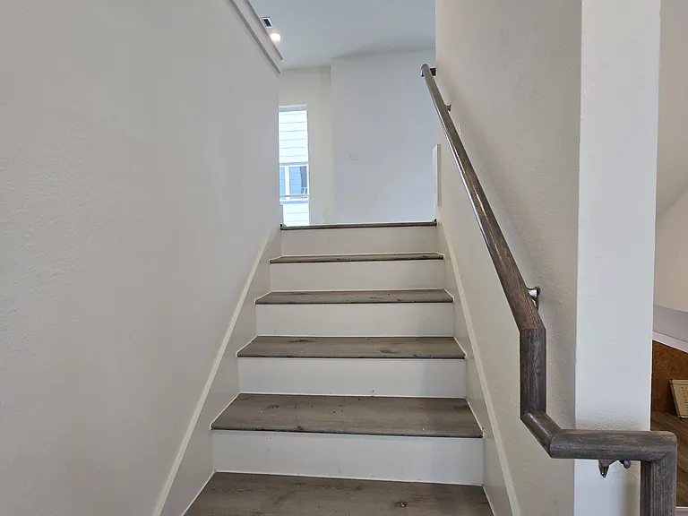 2706 Nagle St — Photo 15