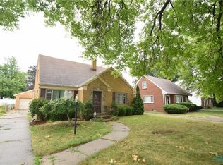 4218 Elmhurst Rd, Toledo, OH 43613