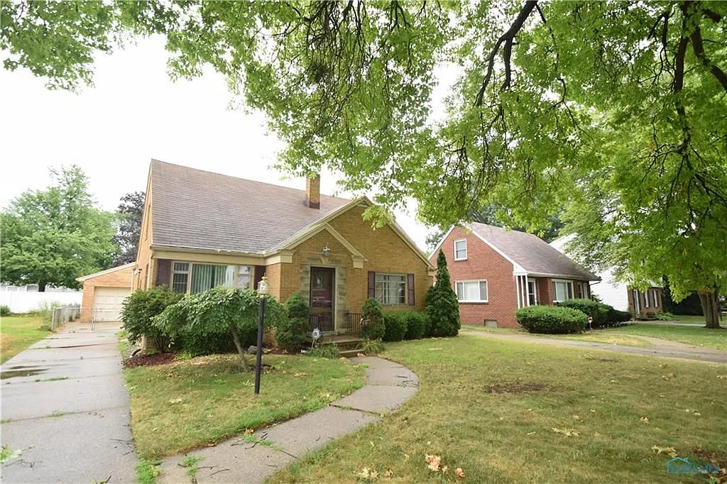 4218 Elmhurst Rd photo 1