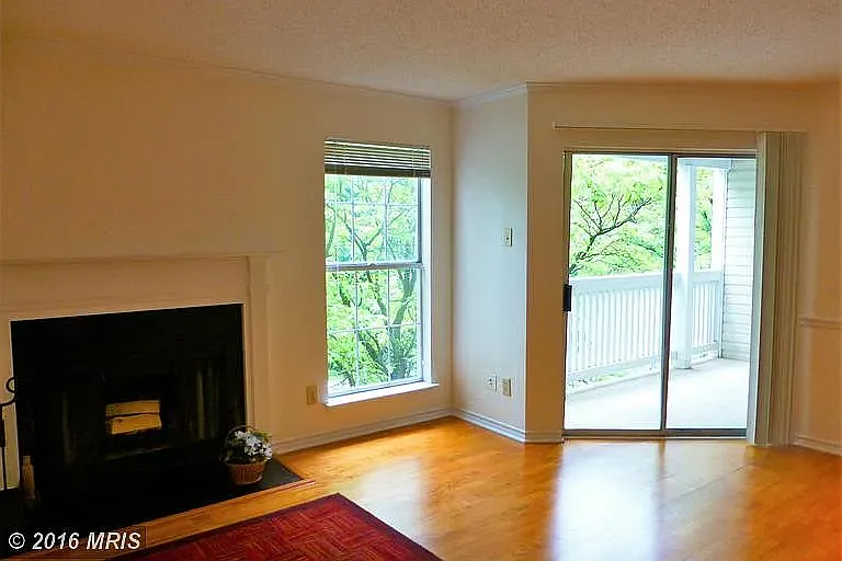 2 bed, 952 sqft, $2,595 — Photo 4