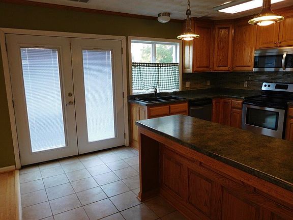 5th image of 678 Orangewood Dr