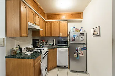 Rented by Bryan L Rozencwaig, LREB