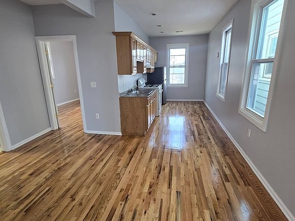 4th image of 50 Gates Ave Floor 2