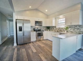 2306 Nottingham Dr, Bellevue, NE 68123