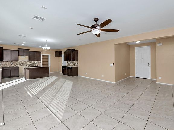 3rd image of 5833 W HIDALGO Avenue