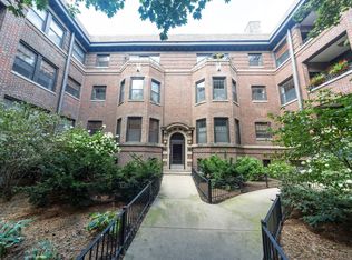 920 W Schubert Ave #3, Chicago, IL