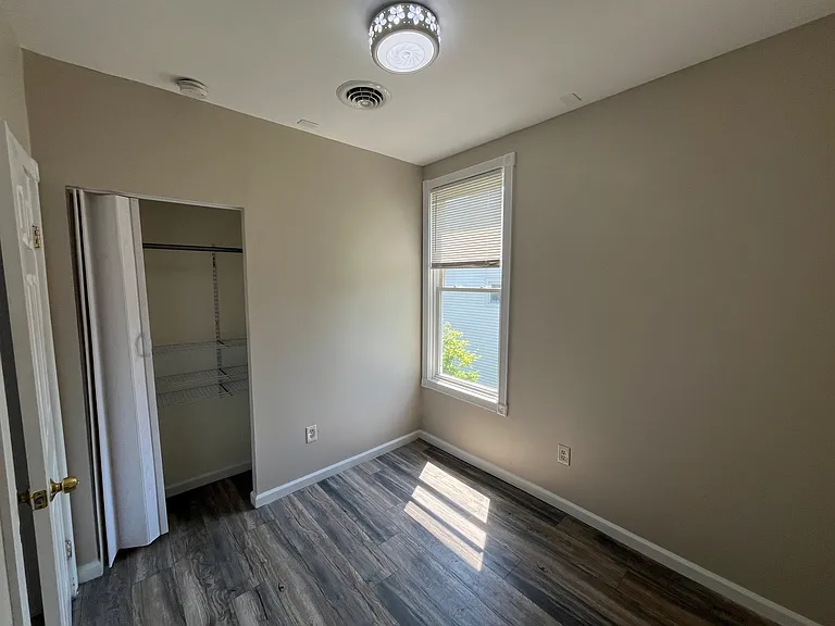 24 Woodlawn Ct #2 — Photo 4